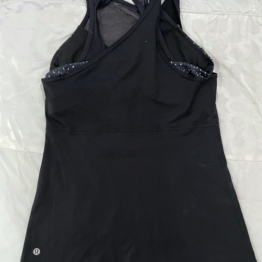 Lululemon tank